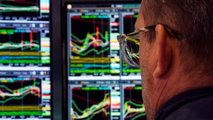 wall-street-tumbles-10%-below-its-record-after-trump-escalates-trade-war